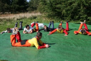 Formation au sol des sautants en parachute tandem en Normandie - Lessay