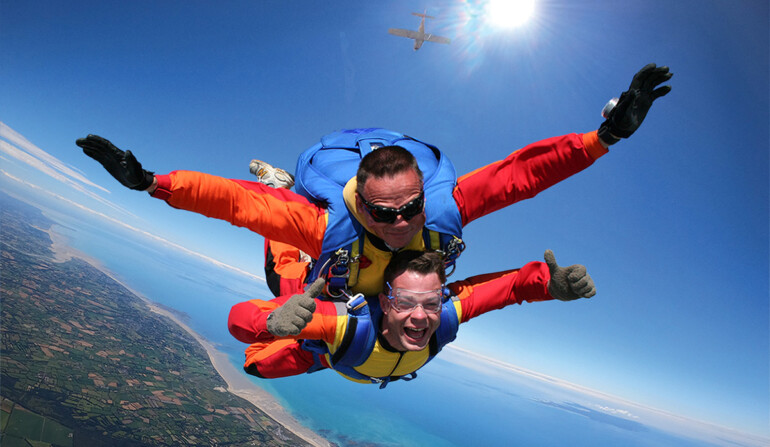 Saut en parachute tandem en Normandie à Lessay – vue mer